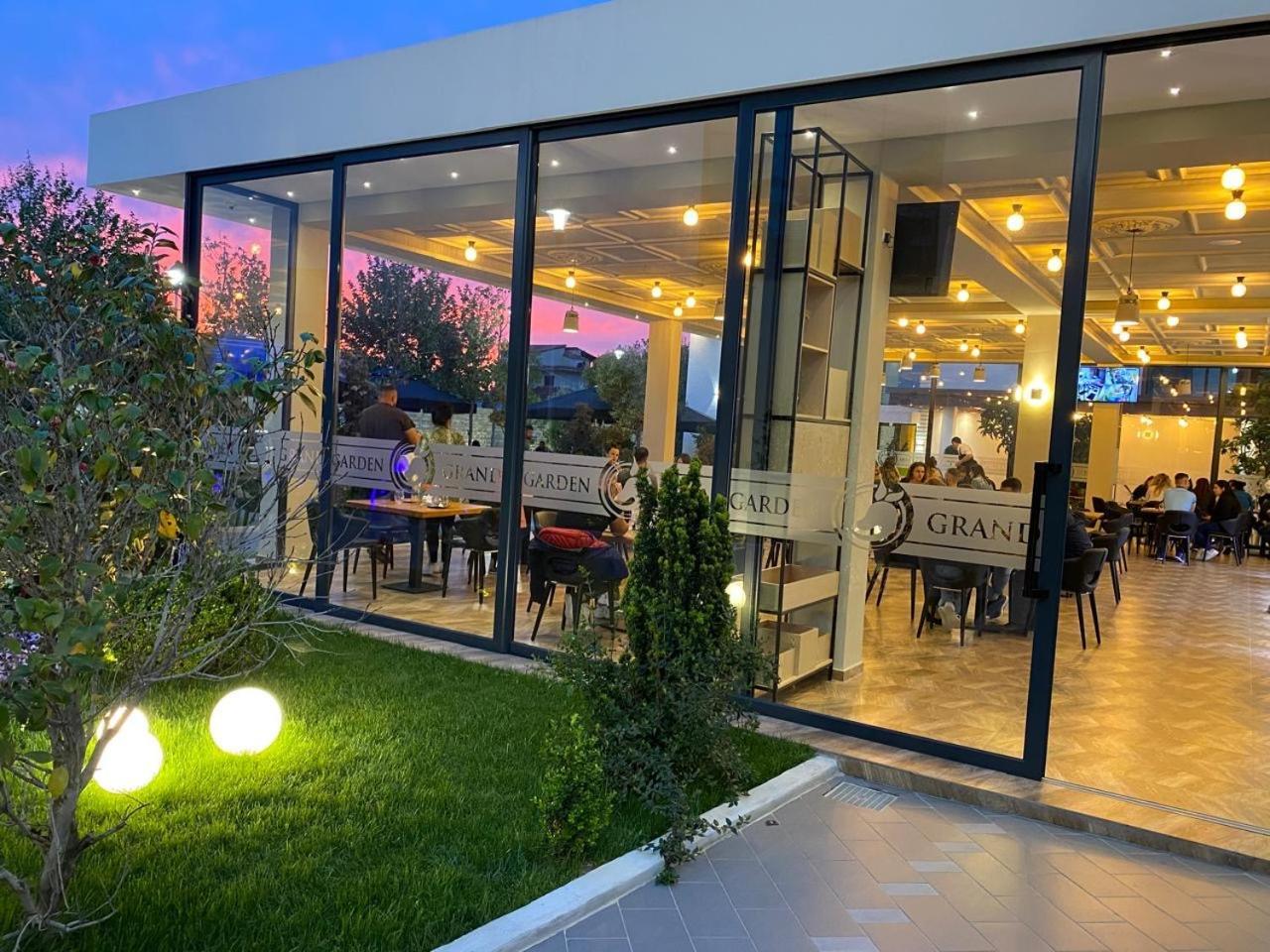 Grand White City Hotel Berat Dış mekan fotoğraf