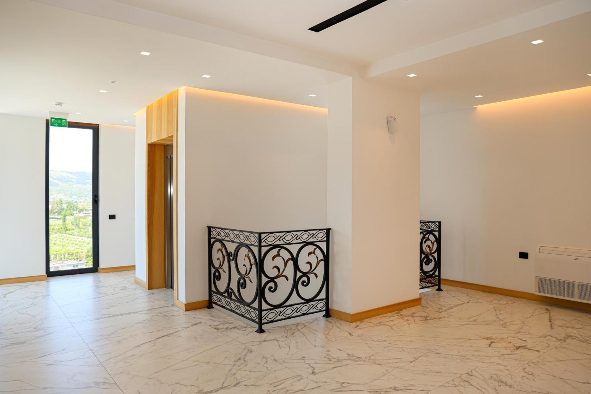 Grand White City Hotel Berat Dış mekan fotoğraf