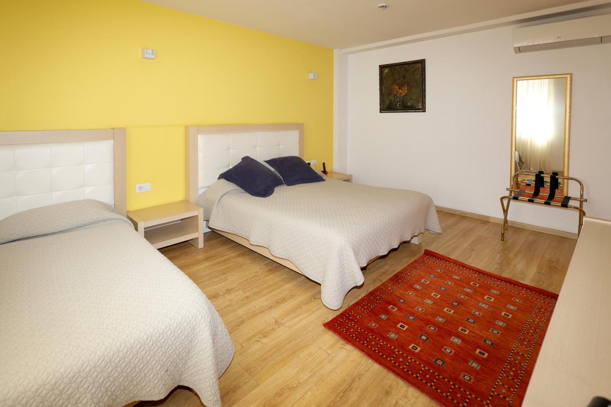 Grand White City Hotel Berat Dış mekan fotoğraf