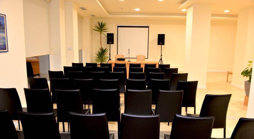Grand White City Hotel Berat Dış mekan fotoğraf
