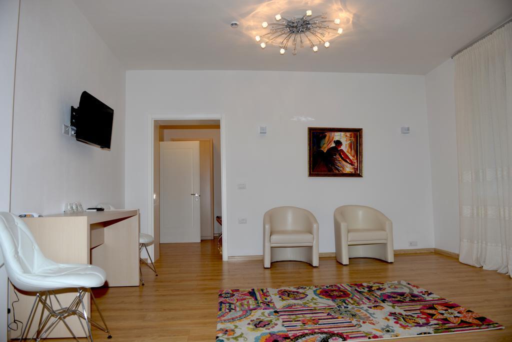 Grand White City Hotel Berat Dış mekan fotoğraf