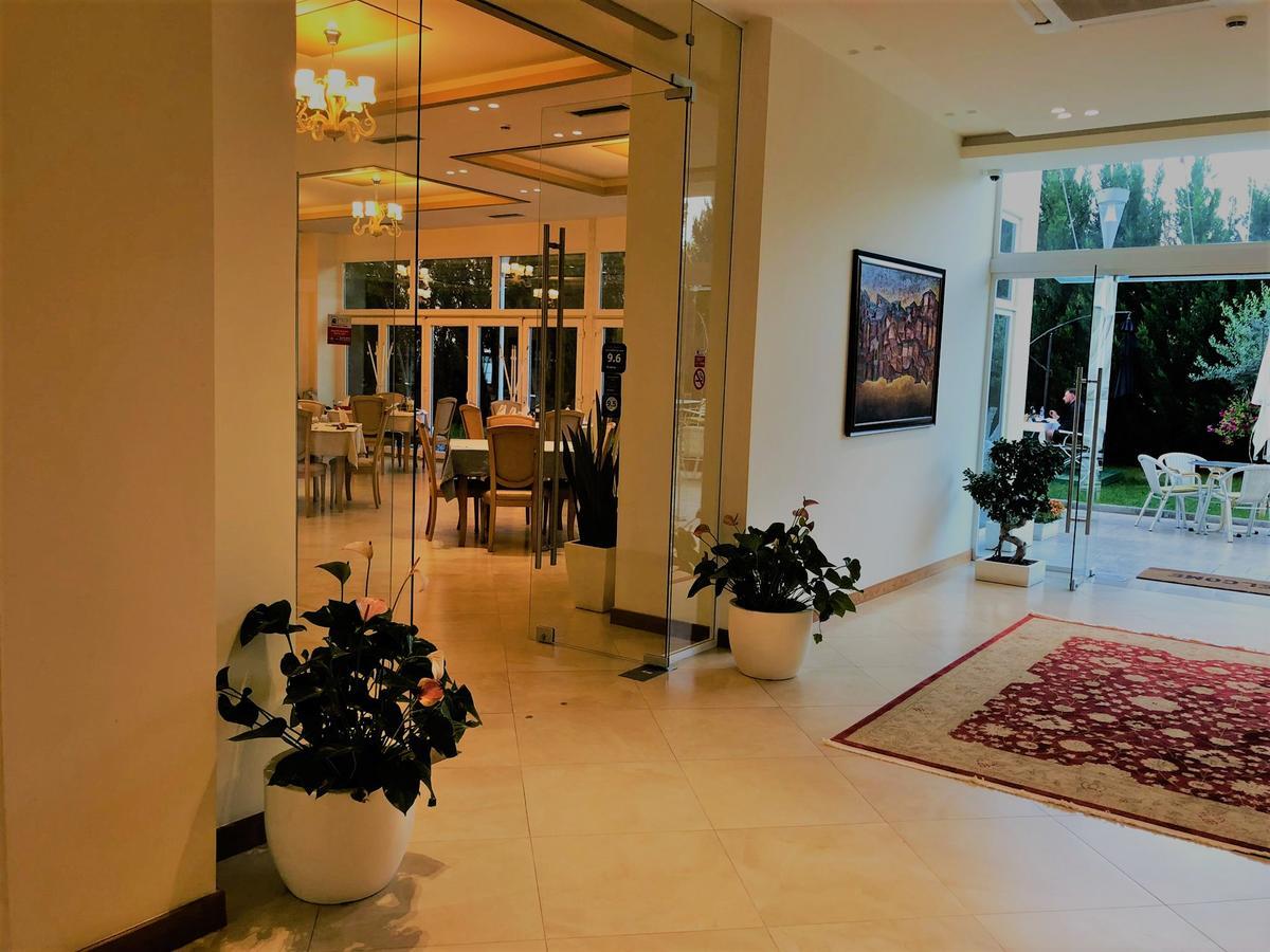 Grand White City Hotel Berat Dış mekan fotoğraf